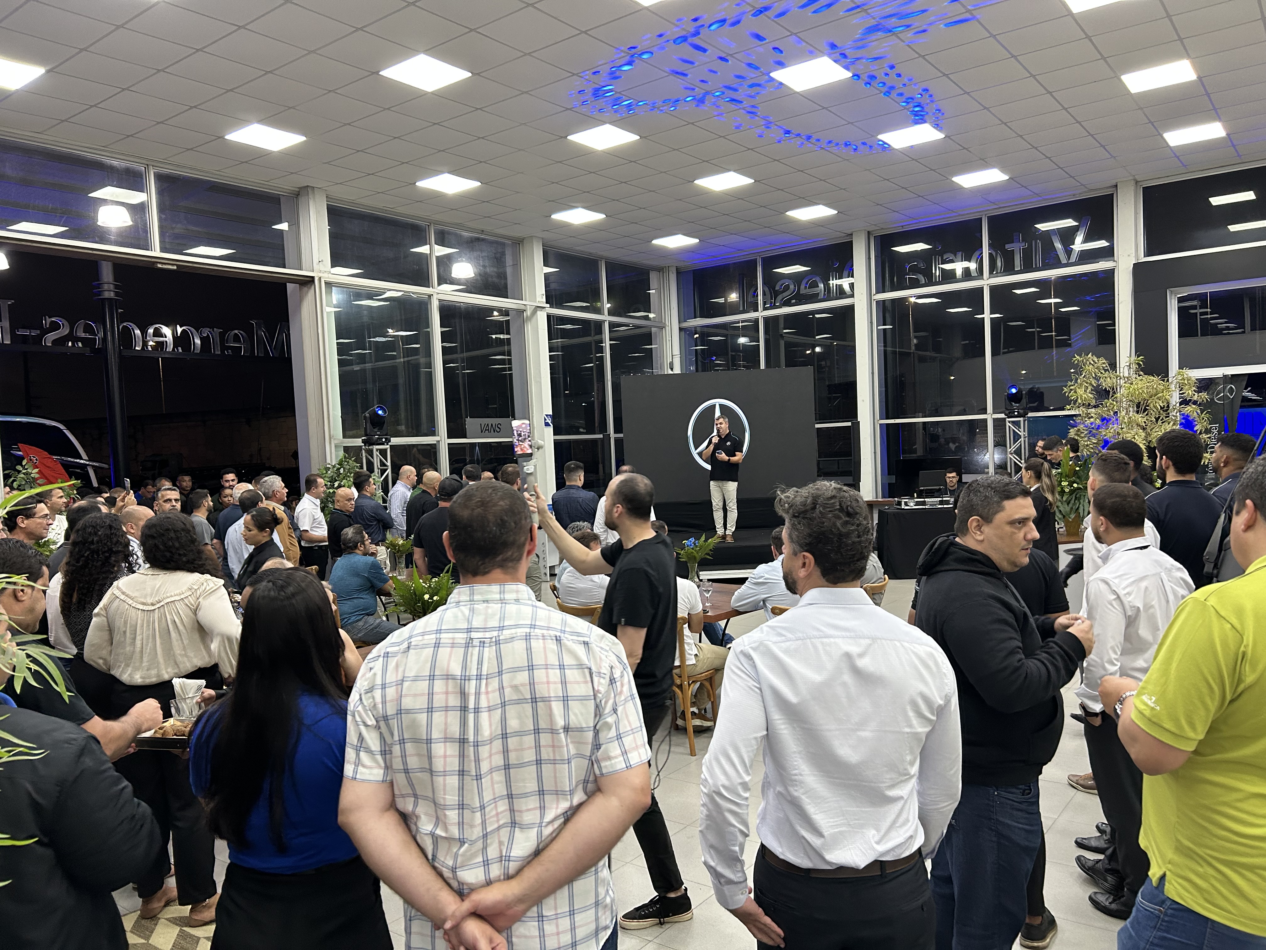 Vitória Diesel e Marcopolo promovem noite de lançamento com foco em mobilidade e oportunidades para os clientes
